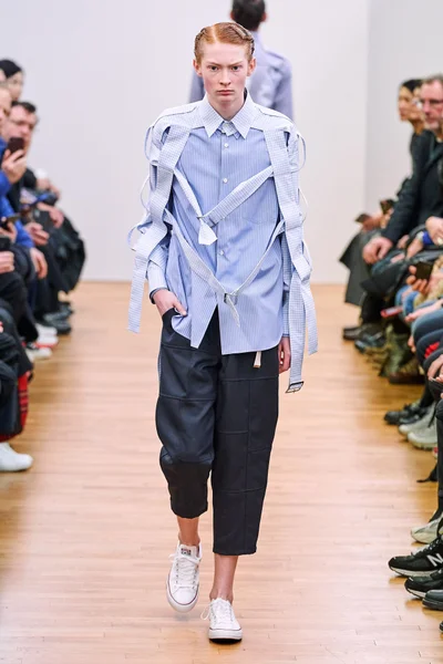 Look 37